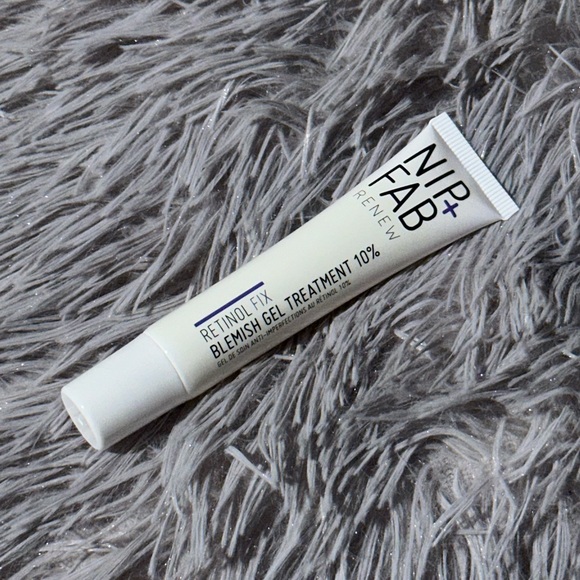 Brand New! NIP+FAB Retinol Fix Blemish Treatment Gel 10%✨ - Picture 5 of 6
